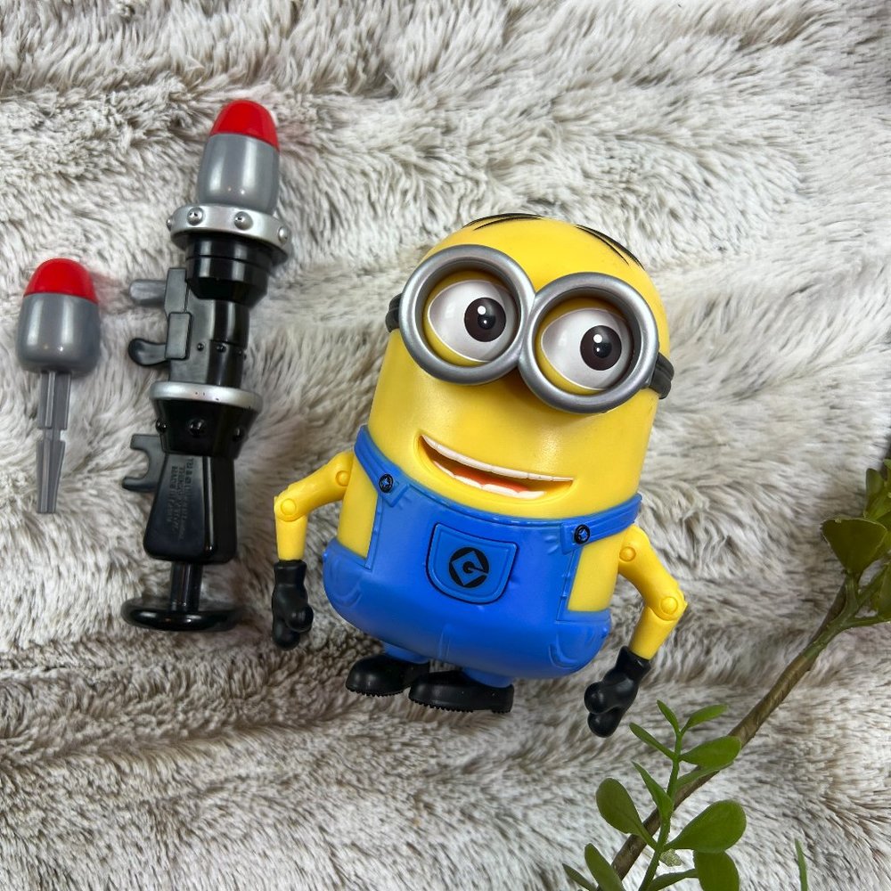 [Despicable Me 2] Minion Dave Action Figure With Rocket Launcher Toy